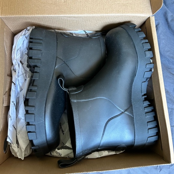 Holzweiler Andy Rubber Ankle Boot 37 NWT - Picture 4 of 6